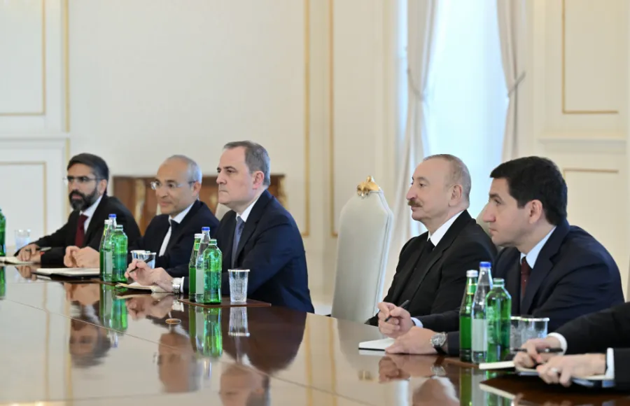 ABŞ Dövlət katibi elçi göndərdi, Prezident qəbul etdi — 4