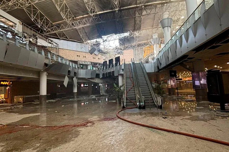İranın vurduğu aeroportdan yeni görüntülər yayıldı