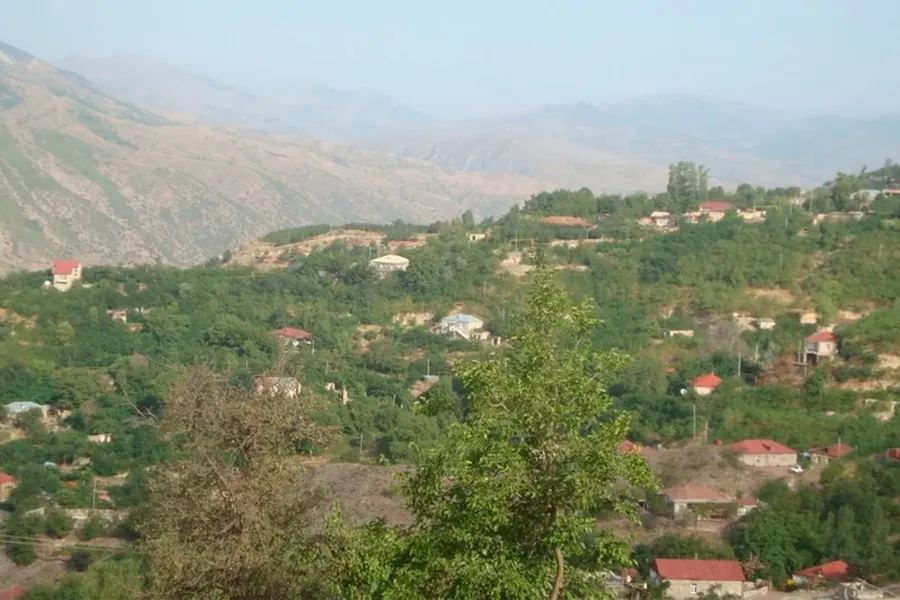 Türk blogerin "Laçın boşalıb" videosundakı təxribata cavab: "Bu qədər adam "Mars"dan gəlib?"