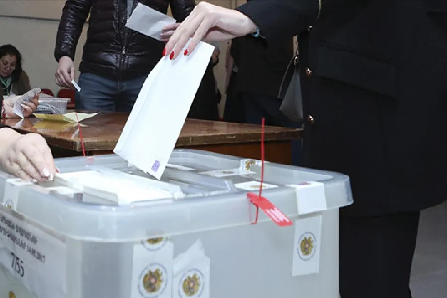 Ermənistanda şok: seçkidə türk səs verib-ölkə onu axtarır - VİDEO