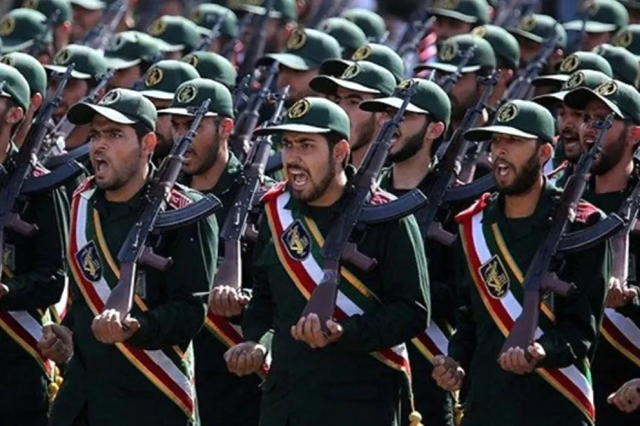 Tehranda hərbi həyəcan: Ordu və SEPAH tam hazırlıq rejiminə keçdi