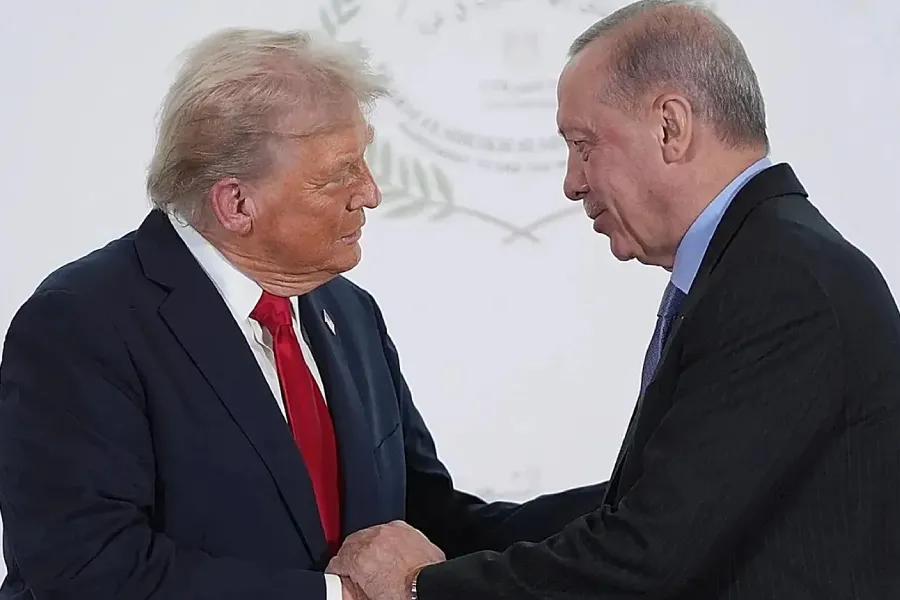 Tramp: "Ərdoğan mənim yaxşı dostumdur, Türkiyə ilə münaqişə gözləmirəm"