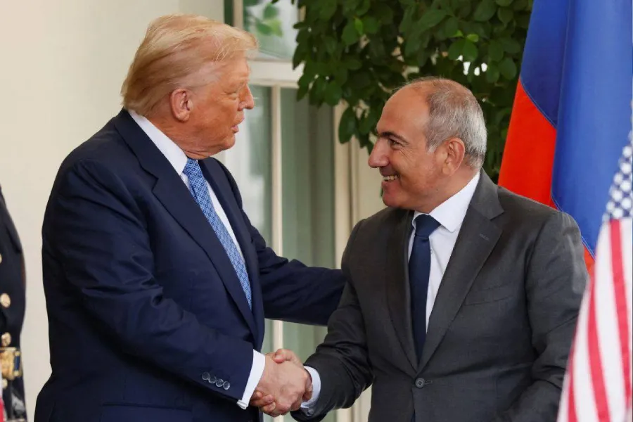 Tramp Paşinyanı təbrik etdi