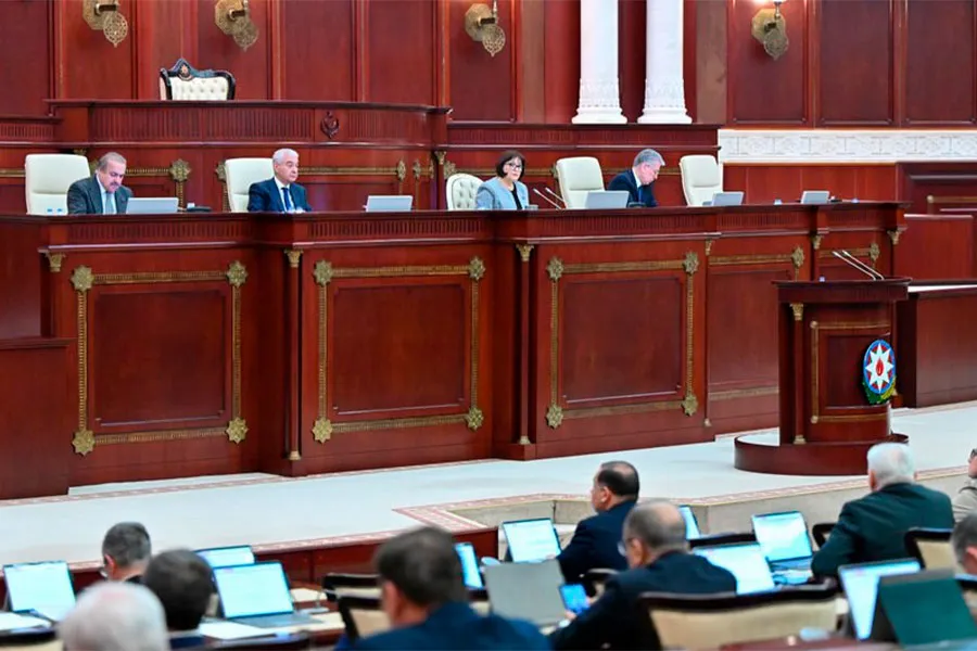 Dövlət büdcəsinin gəlir və xərcləri parlamentdə müzakirədə: 2,8 milyardlıq fərq...