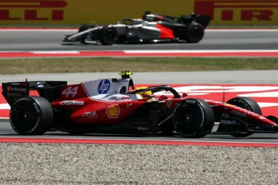 Lüis Hemilton "Formula-1" Qran-prisinin qalibi oldu