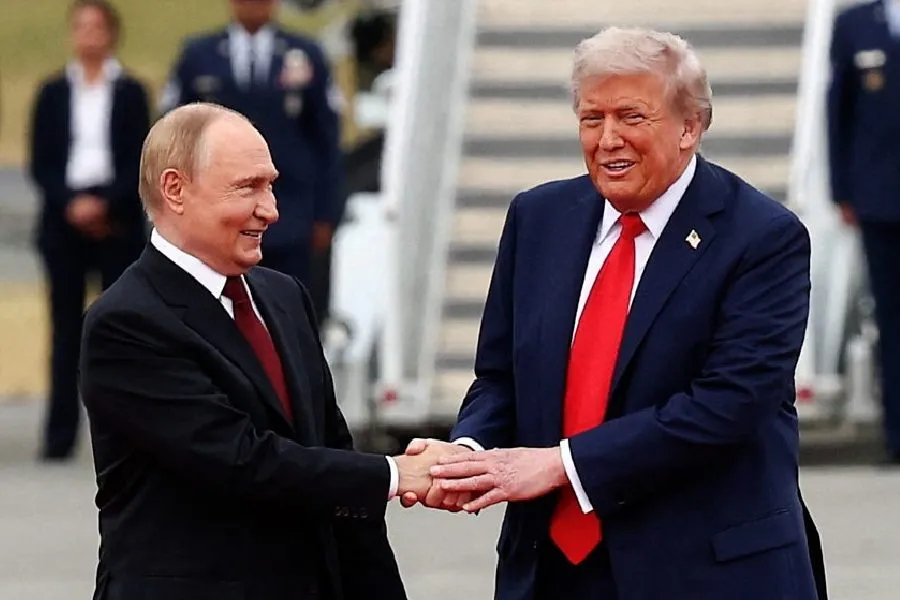 Putin Trampı təbrik etdi: Dost, ya düşmən olduğu bilinmir