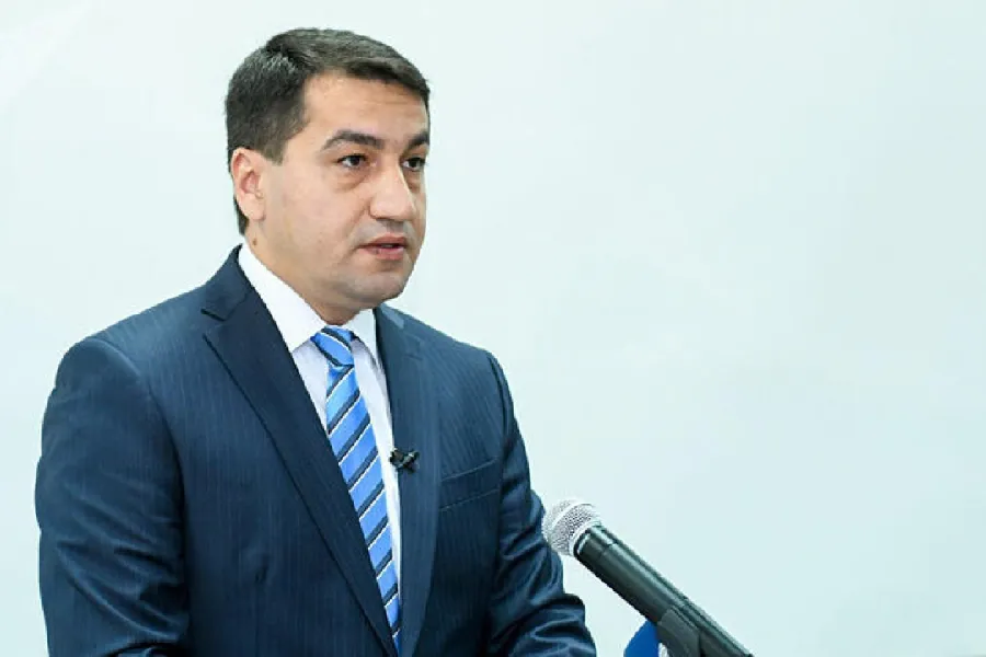Hikmət Hacıyev delimitasiya olunmuş sərhəddən Ermənistana daxil olub