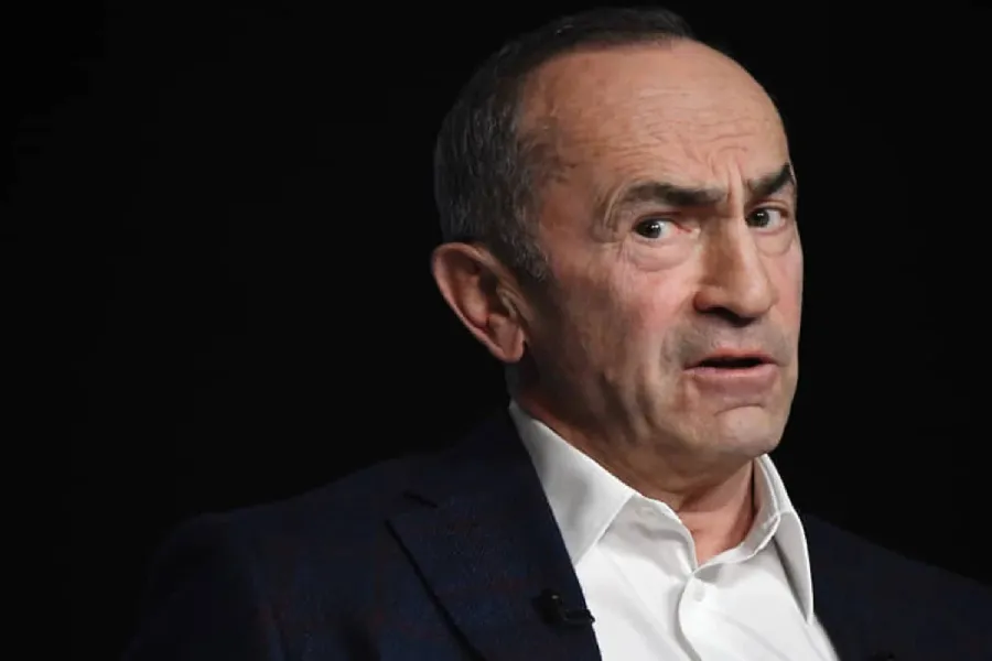 Ermənistanda ŞOK: Köçəryanın hava limanında qarşısı kəsilib