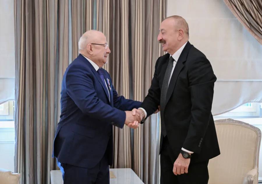 Prezident Qurban Qurbanova “Dostluq” ordenini təqdim etdi — 6
