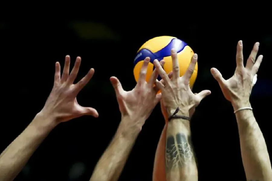Kişilərdən ibarət voleybol millimiz Macarıstana məğlub oldu