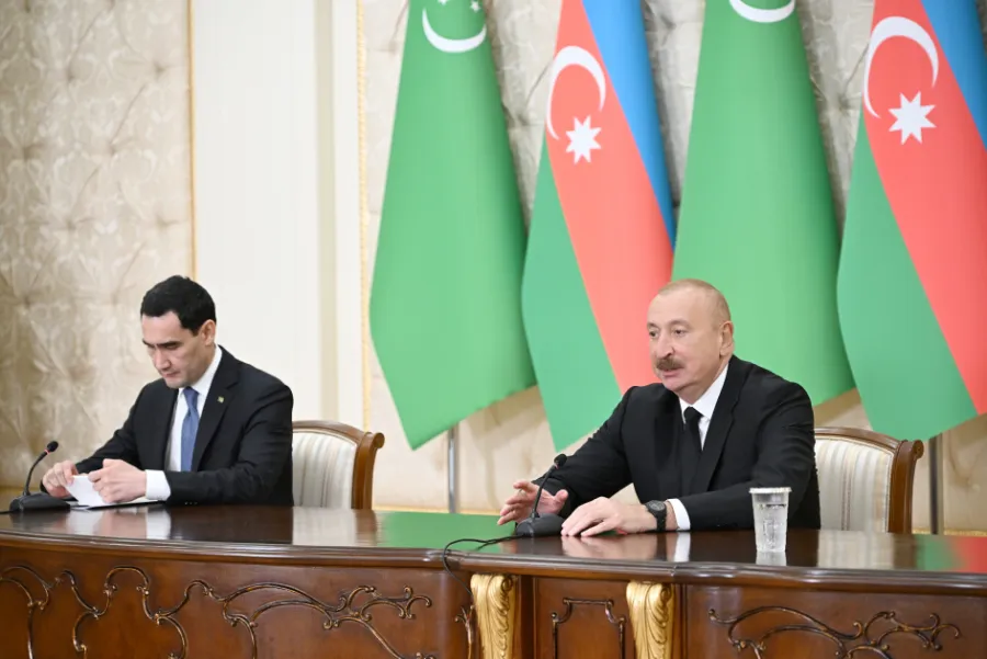 Azərbaycan və Türkmənistan prezidentləri mətbuata bəyanatlarla çıxış etdilər — 8