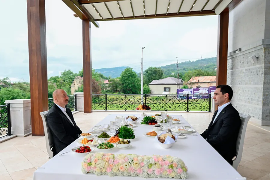 Liderlər Şuşada birgə nahar etdilər