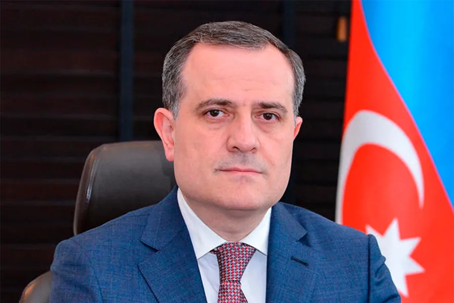 Ceyhun Bayramov Polşaya işgüzar səfərə yola düşdü