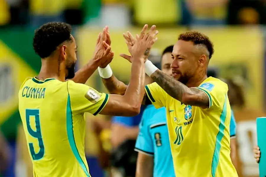 Neymar Braziliya yığmasının tarixinə düşdü