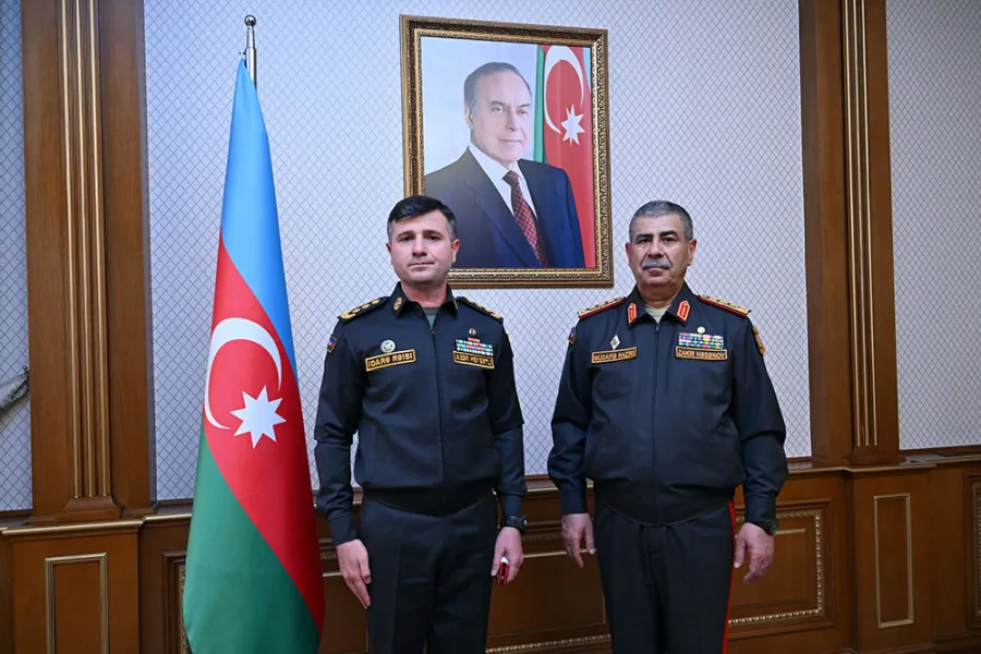 Yeni generallara rütbələri təqdim edildi - FOTO — 2