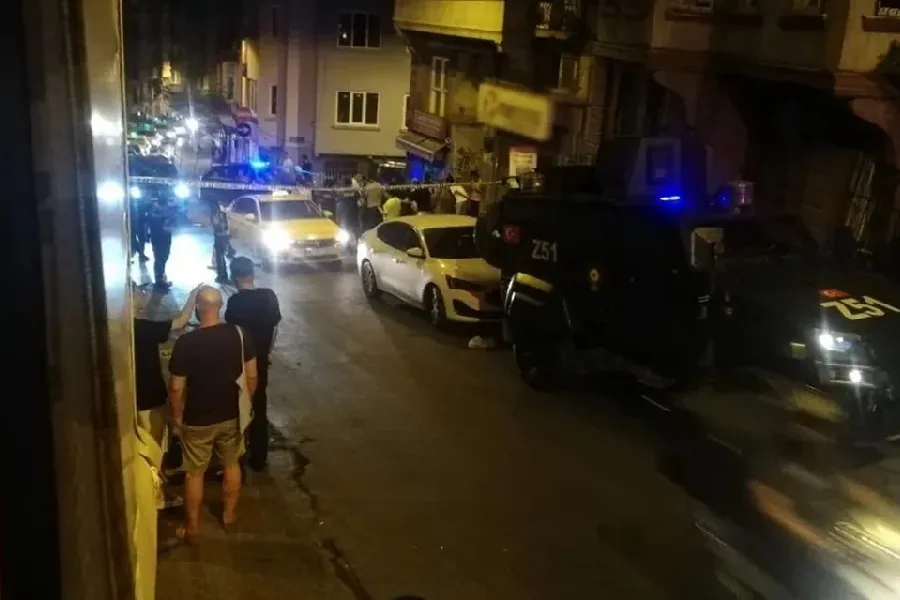İstanbulda əldəqayırma qurğu partladı