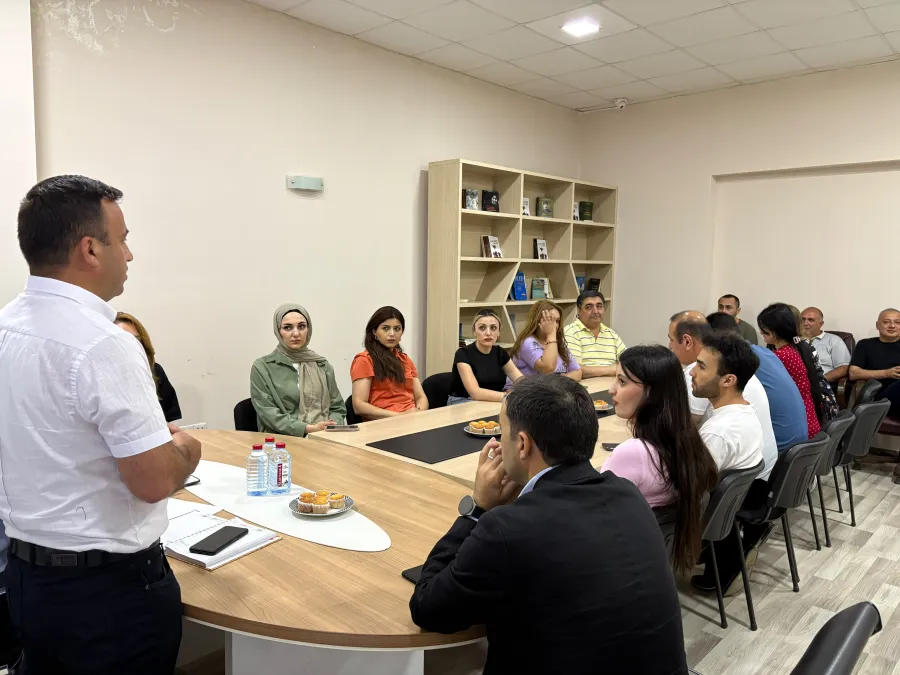 На каком уровне находится повышение бдительности населения против гибридных угроз в отношении Азербайджана? — 4