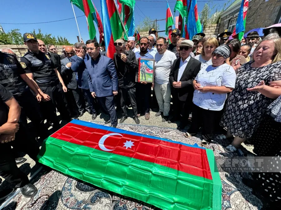 Goranboyda itkin-şəhid Rauf Əhmədovla vida mərasimi keçirildi — 1