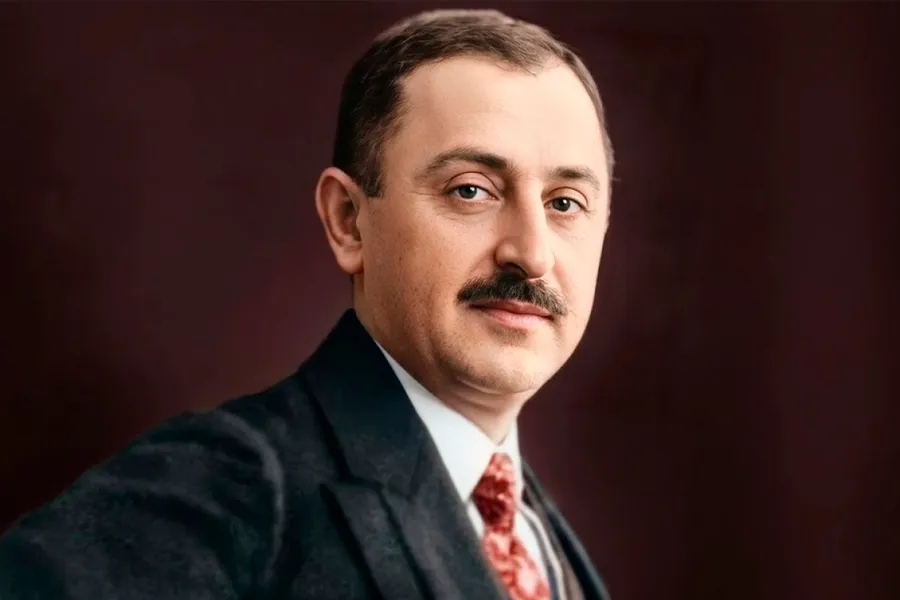 Cəmi bir çamadanla hakimiyyəti tərk edən Baş nazirin üstündə bir qəpik də yox idi - Nəsib bəy Yusifbəylinin tarixi faciəsi