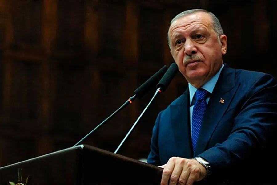Ərdoğandan yunan müxbirə cavab: Səni gözlərindən tanıyırıq! - VİDEO