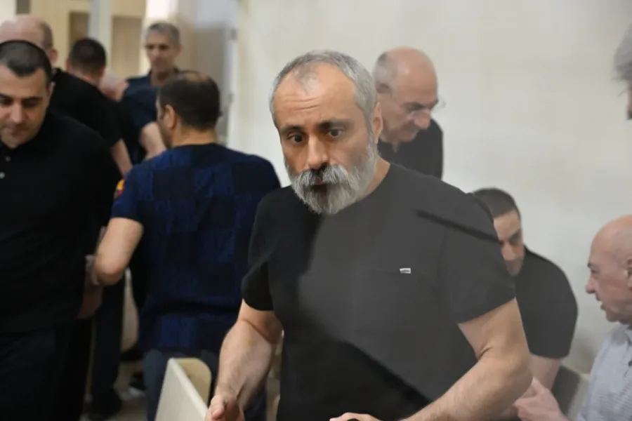 Qarabağın keçmiş rəhbərləri özlərini təqsirli bilmədi - Məhkəmədə nə baş verdi? — 15