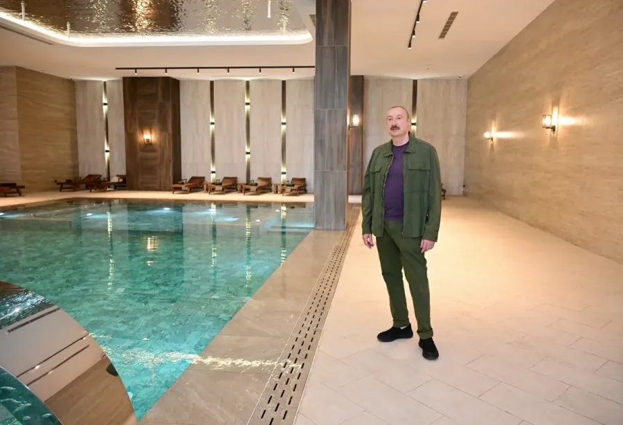 İlham Əliyev Xankəndidə yeni hotelin açılışını etdi — 7