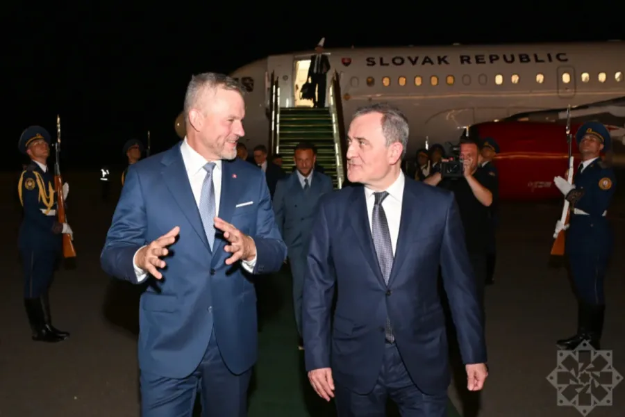 Slovakiya Prezidenti Bakıdadır