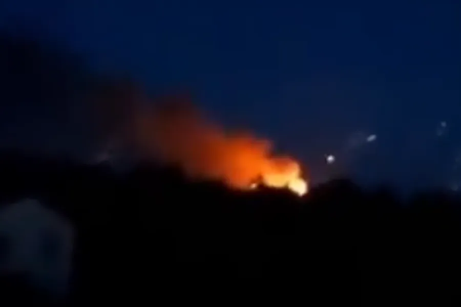 Ukrayna Donetskdə Rusiyanın sursat anbarını vurdu - VİDEO