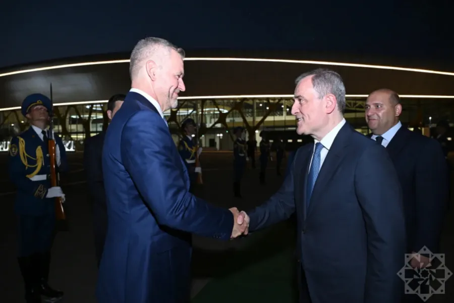 Peter Pelleqrini Füzuli aeroportundan təyyarə ilə Bakıya yola düşdü