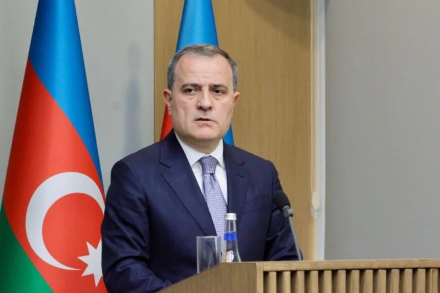 Ceyhun Bayramov Rusiyaya getdi