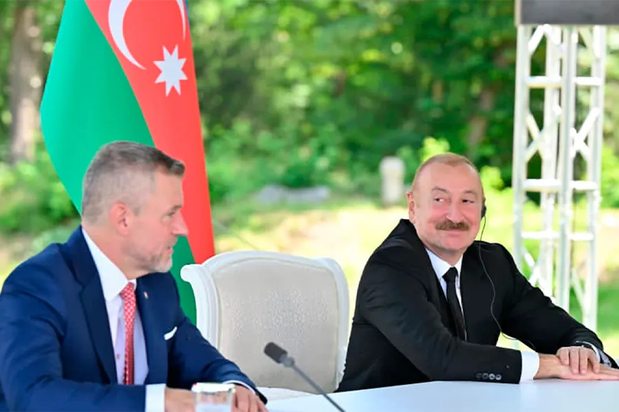 Slovakiya prezidentinin Qarabağ səfəri erməni ordusunda panika yaratdı - təzə silahlarımız parladı