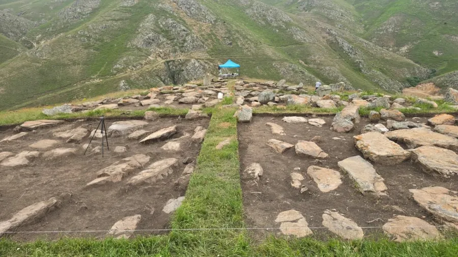 Gədəbəydə tarixi kəşf: Xarxarda 500-ə yaxın qəbir tapıldı  — 4