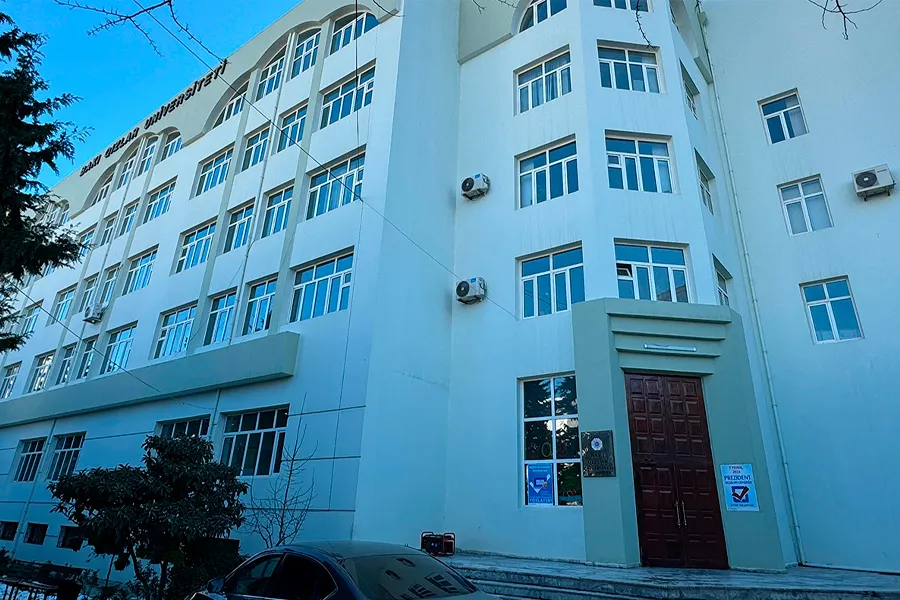Bakı Qızlar Universitetinin bağlanma xəbəri böyük etirazlar doğurdu