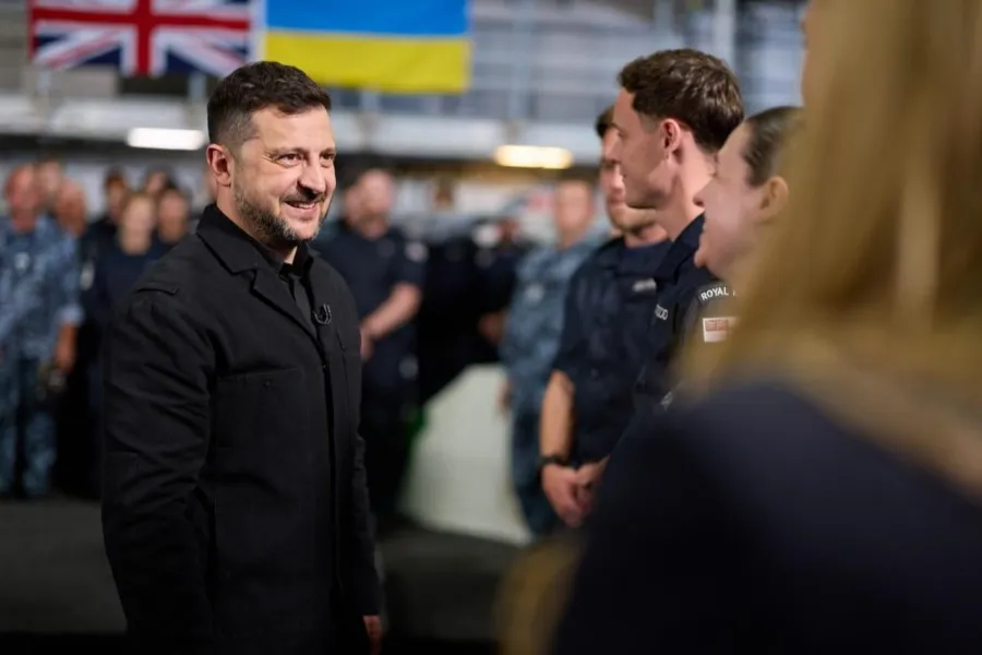 Zelenski Britaniyada gözlənilməz görüş keçirdi