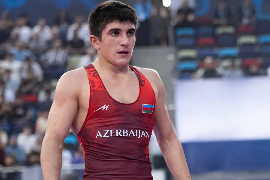 Elmir Çərkəzov gümüş medal qazandı