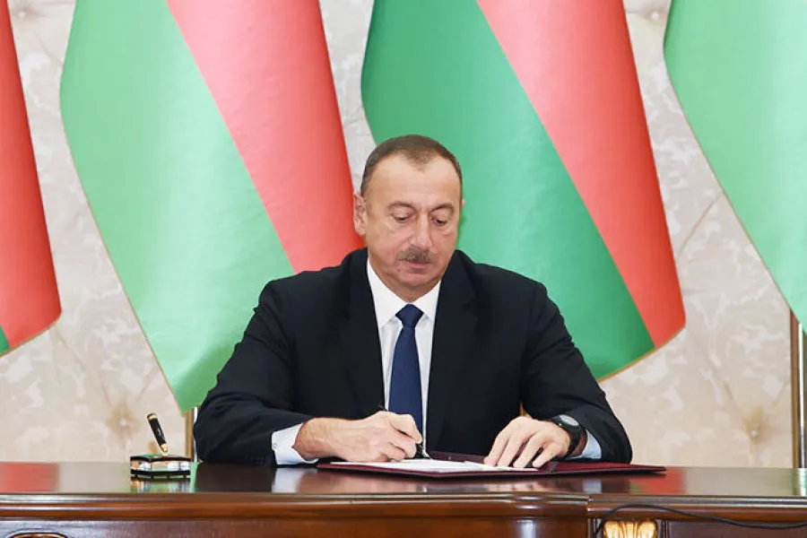 Prezident onları vəzifəsindən geri çağırdı