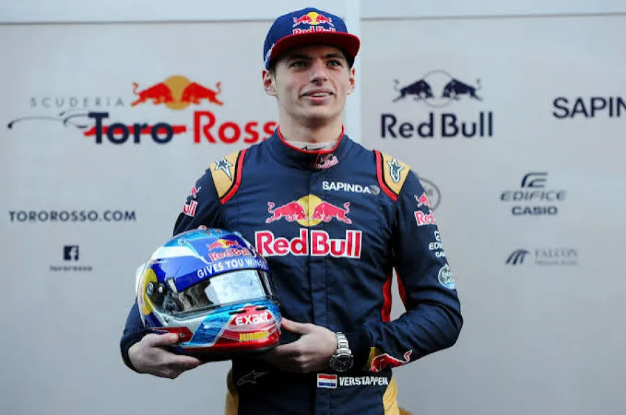 Ферстаппен положил конец слухам вокруг “Red Bull”