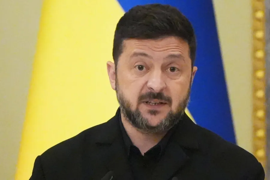 Rusiya Şimali Koreya raketindən istifadə edib? - Zelenski detalları açıqladı