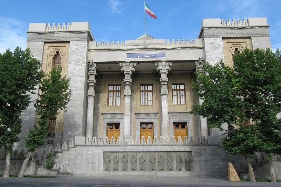 "Hürmüzdəki insidentlər İrana hücum bəhanəsidir" – Tehran rəsmi mövqeyini açıqladı
