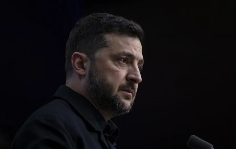 Zelenski sərt danışdı: "Rusiya dəli olub" – Bazarda tərəvəz satanı dronla vurmaq...