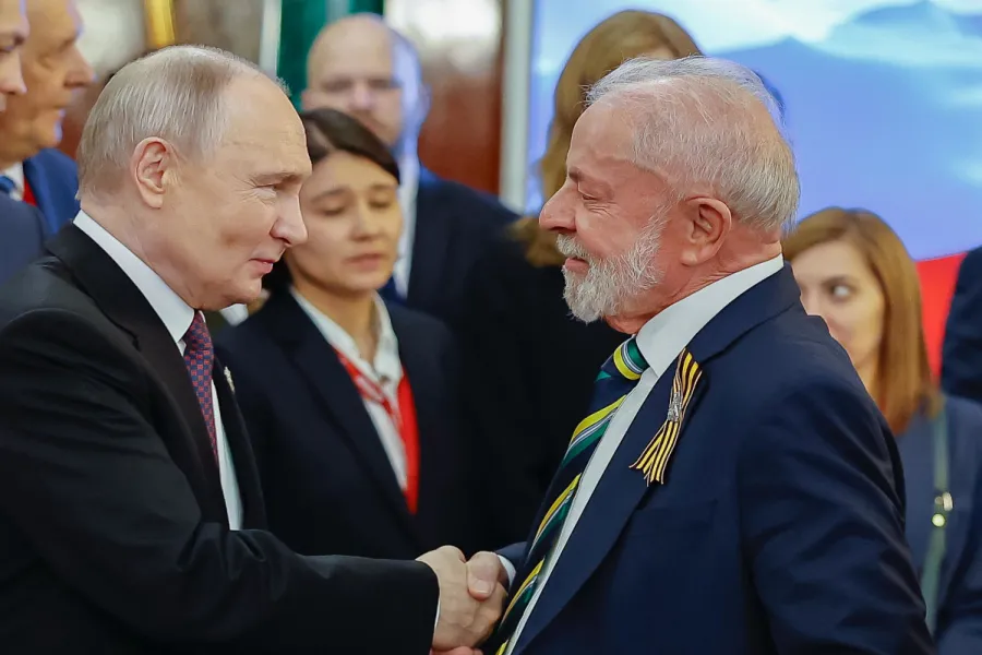 Putin və Braziliyalı həmkarı Ukrayna ilə bağlı nə danışdı?