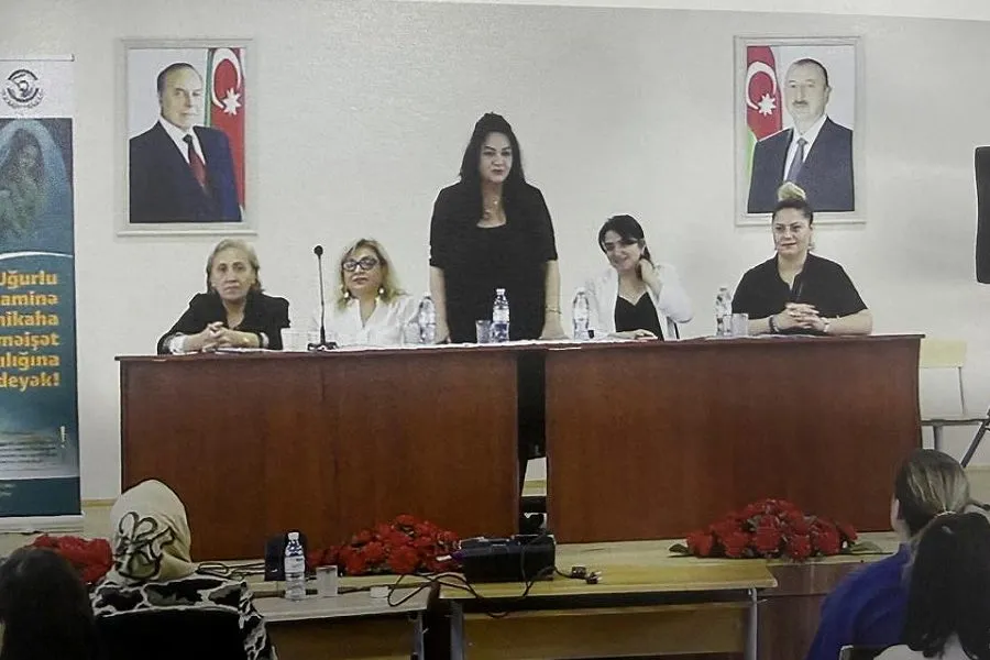 Lənkəran və Masallıda şagirdlər üçün erkən nikahla bağlı maarifləndirici tədbirlər keçirildi - FOTOLAR — 4