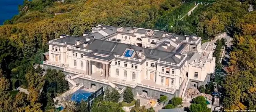Украина нанесла удар по комплексу, защищающему дворец Путина