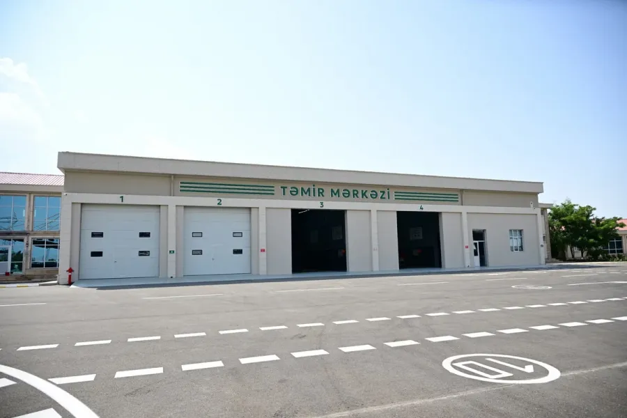 İlham Əliyev Naxçıvanda yeni elektrik avtobuslarına baxdı - YENİLƏNDİ — 1
