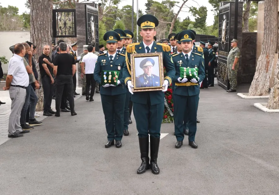 General-mayor Abbasəli Novruzov dəfn olundu - FOTO — 2