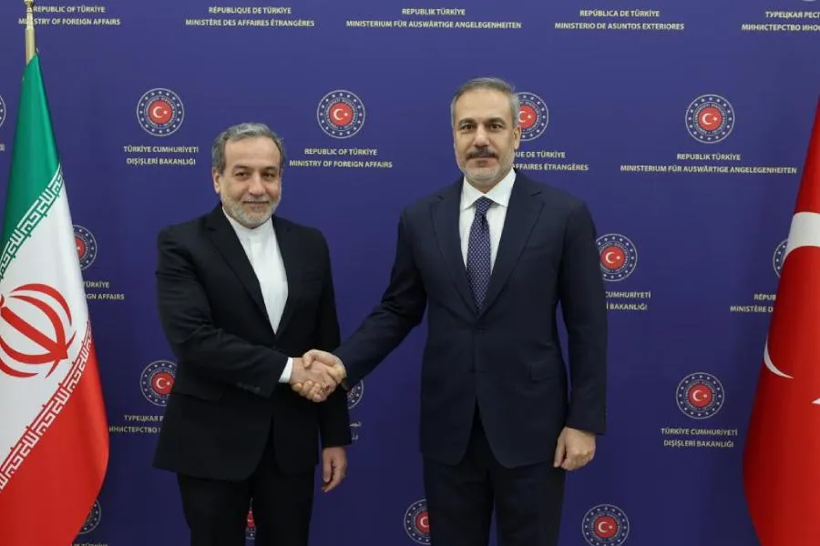 Hakan Fidan iranlı həmkarı ilə telefon danışığı apardı - Nələr müzakirə edildi?