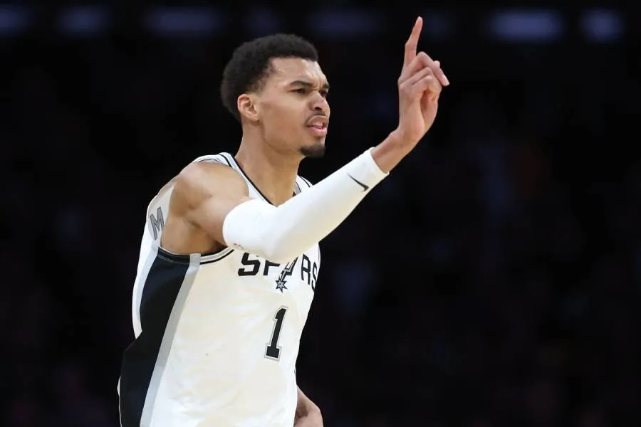 NBA ulduzu Vembanyamadan Fransaya mesaj: “Bu, böyük tabudur”