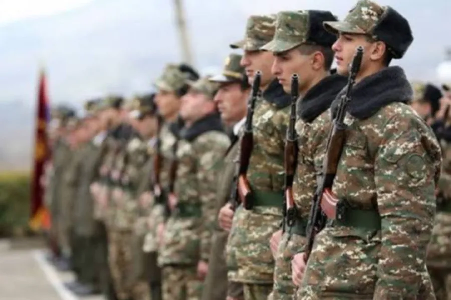 Ordudakı ard-arda intiharlar Paşinyanı bunu etməyə məcbur etdi