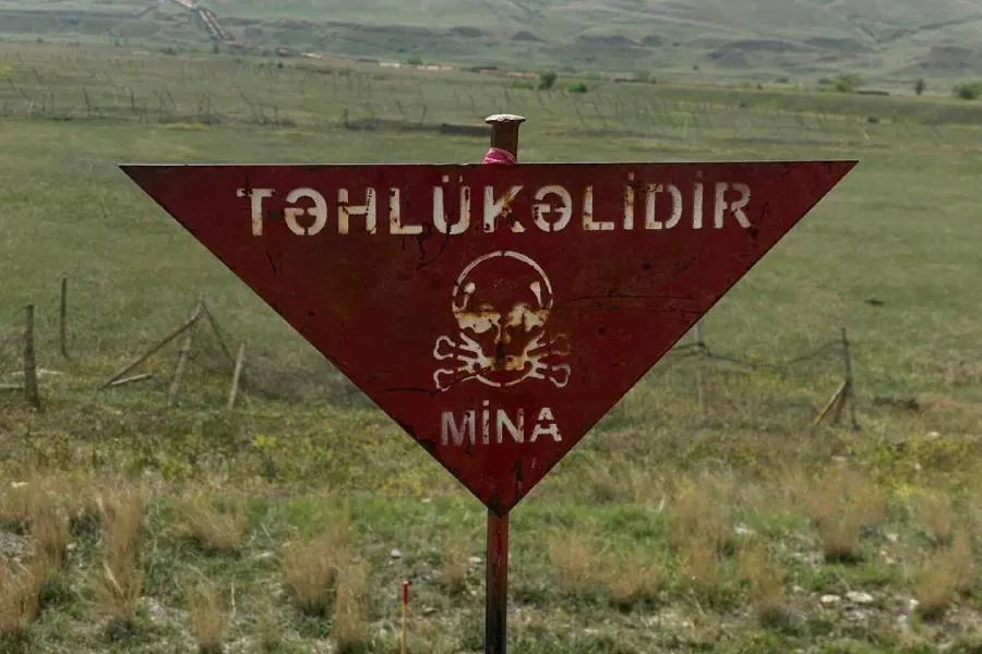 Xocavənddə traktor minaya düşdü, sürücü xəsarət aldı