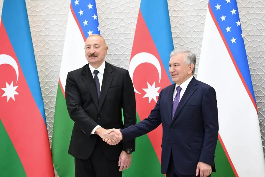 Özbəkistan Prezidenti “Heydər Əliyev” ordeni ilə təltif edildi